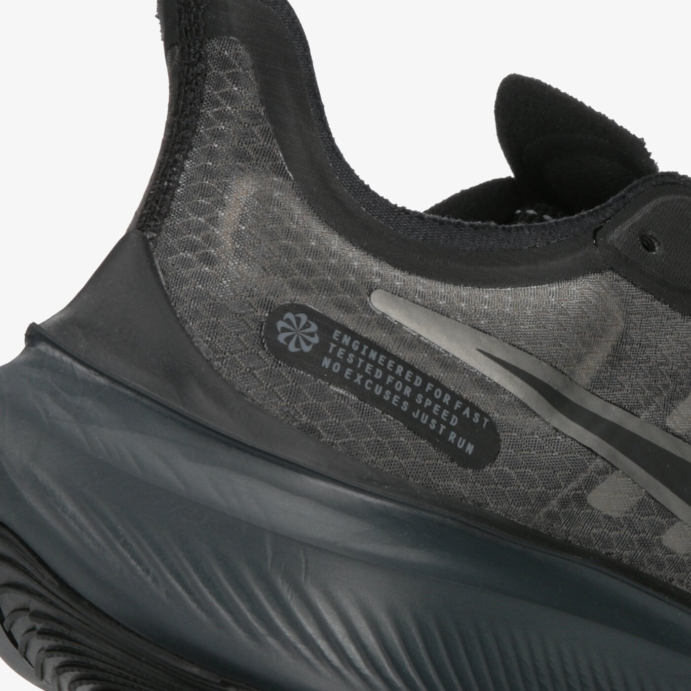 Buty do biegania męskie NIKE ZOOM GRAVITY bq3202-004 kolor czarny