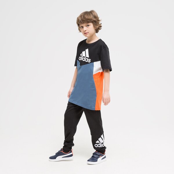 Koszulka dziecięca ADIDAS T-SHIRT B CB T ESS BOY hn8551 kolor czarny