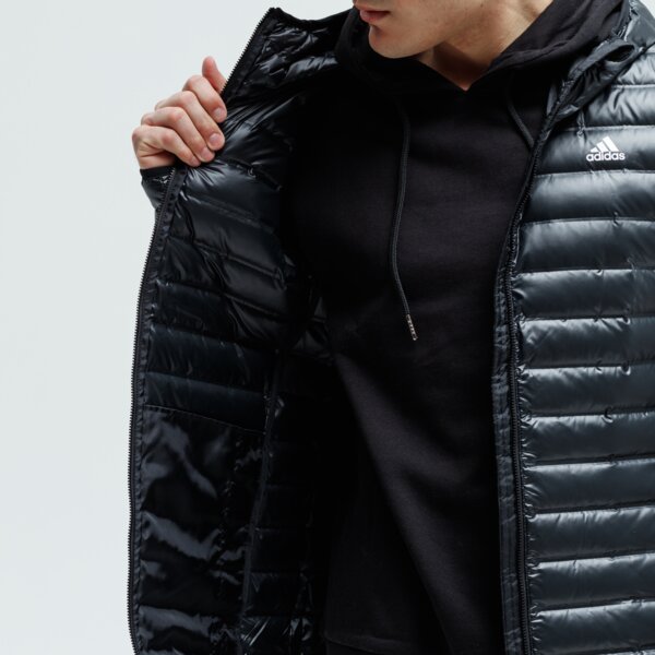 Kurtka zimowa męska ADIDAS KURTKA VARILITE HO JKT bq7782 kolor czarny