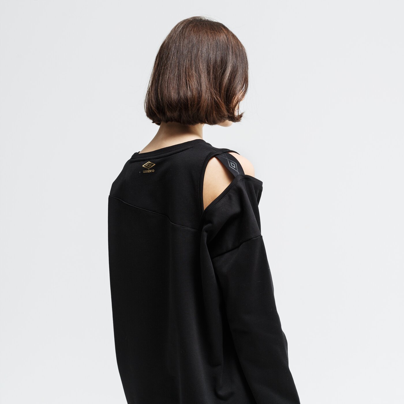 Bluza damska UMBRO BLUZA MOSHI ul120bld15001 kolor czarny