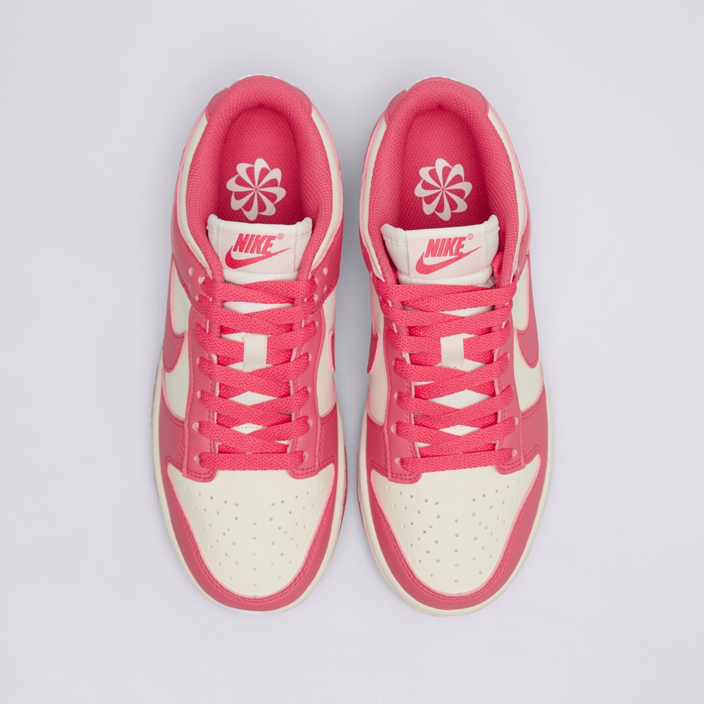 Buty sportowe damskie NIKE DUNK LOW dd1873-600 kolor różowy