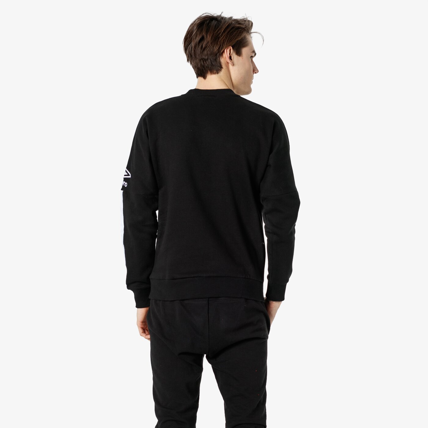Bluza męska UMBRO BLUZA DROPPED SHOULDER 65624u-060 kolor czarny