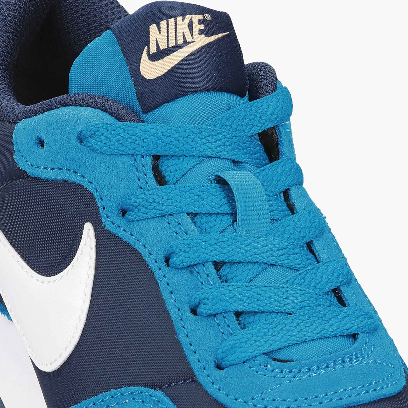 Buty dziecięce NIKE MD VALIANT cn8558-404 kolor niebieski