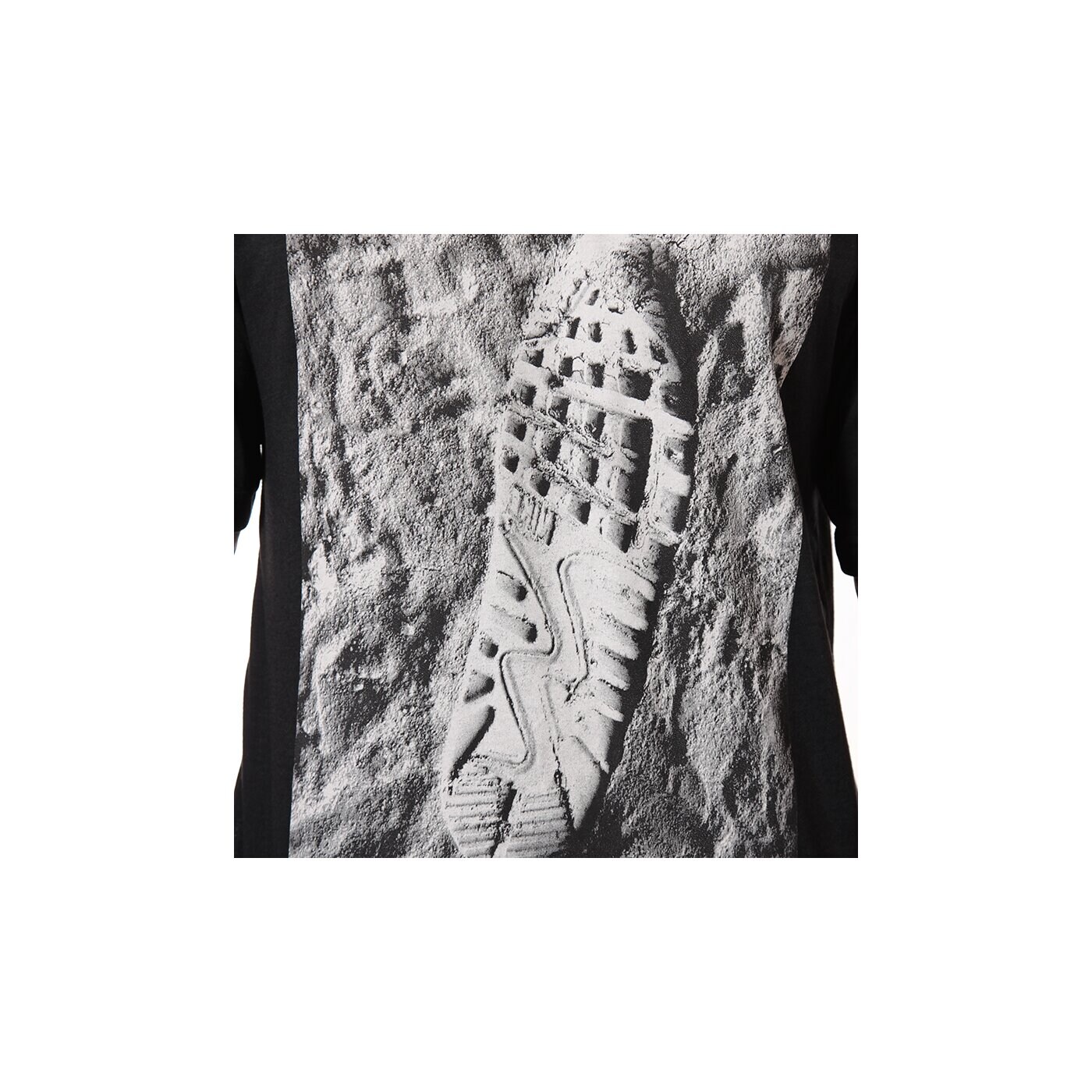 Koszulka męska NIKE T-SHIRT TEE-MOON WALKIN 619529010 kolor czarny