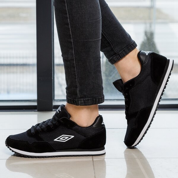Buty sportowe damskie UMBRO COMOD umwd117009 kolor czarny