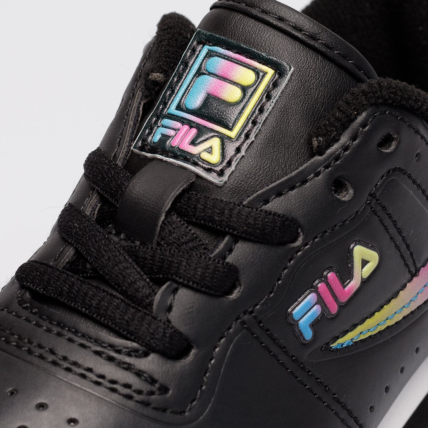 Buty dziecięce FILA MACHU 2 GF 3rm02225-992 kolor czarny