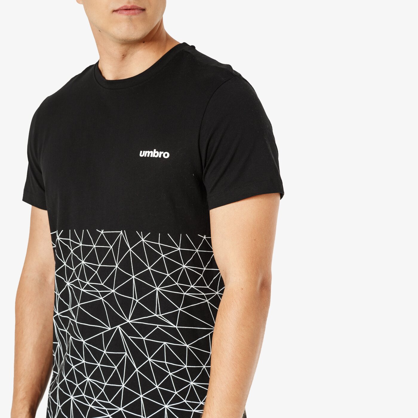 Koszulka męska UMBRO T-SHIRT SS SMART ul38tsm51001 kolor czarny