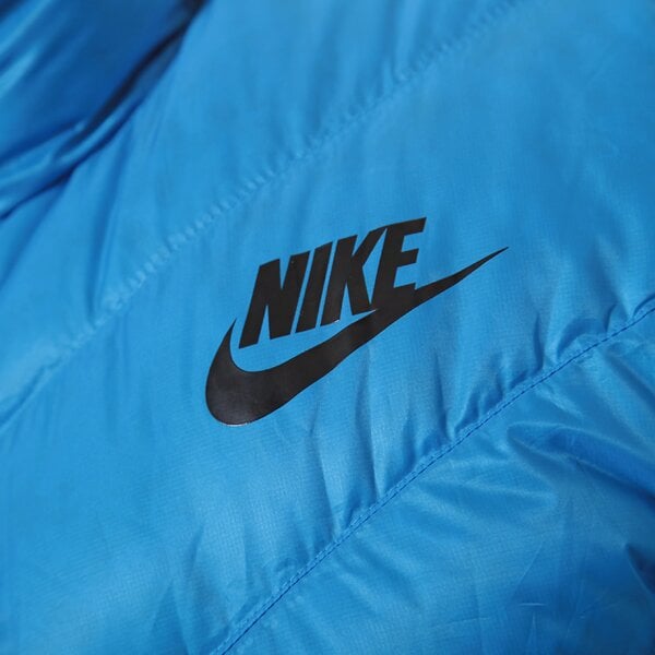 Kurtka zimowa męska NIKE KURTKA CASCADE DOWN JACKET 541460406 kolor niebieski