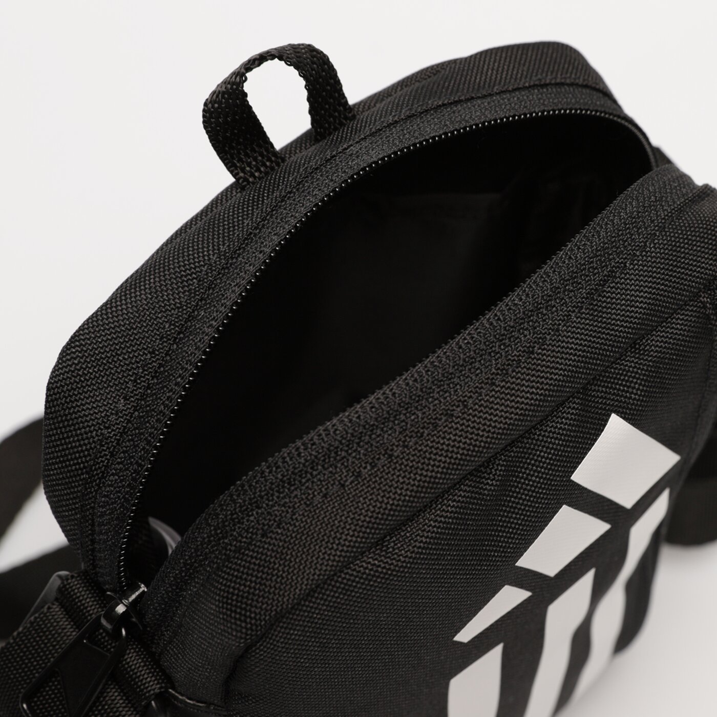 Torba sportowa damska ADIDAS TOREBKA TRAINING ACC HW ALL ht4752 kolor czarny