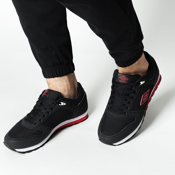 Buty sportowe męskie UMBRO FOLLOW II ummd118005 kolor czarny