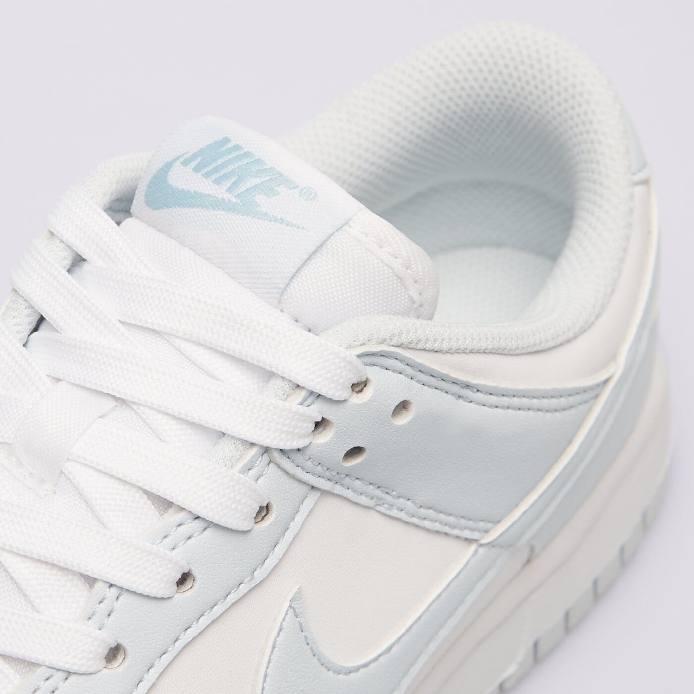 Buty sportowe damskie NIKE W DUNK LOW NEXT NATURE ib7311-100 kolor biały