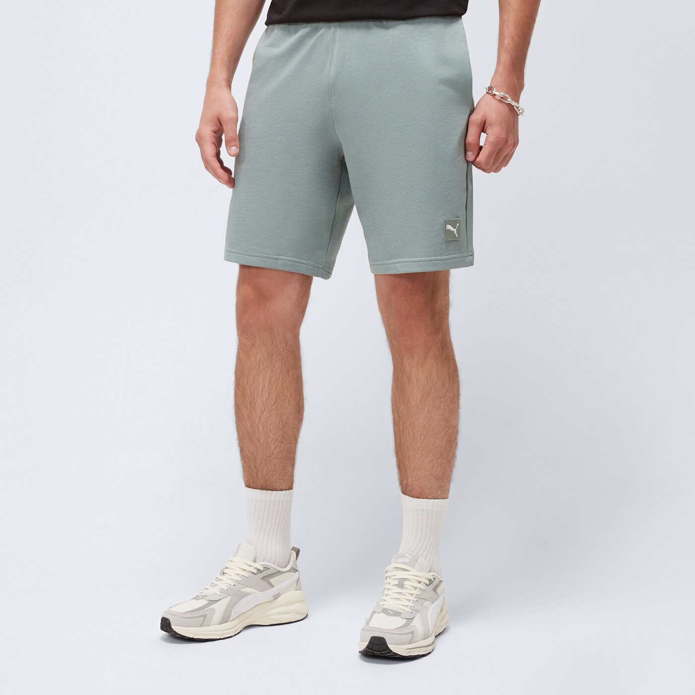 Spodenki męskie PUMA SZORTY ESS ELEVATED FT 68473030 kolor zielony