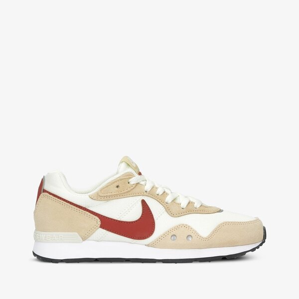 Buty sportowe damskie NIKE VENTURE RUNNER ck2948-105 kolor beżowy