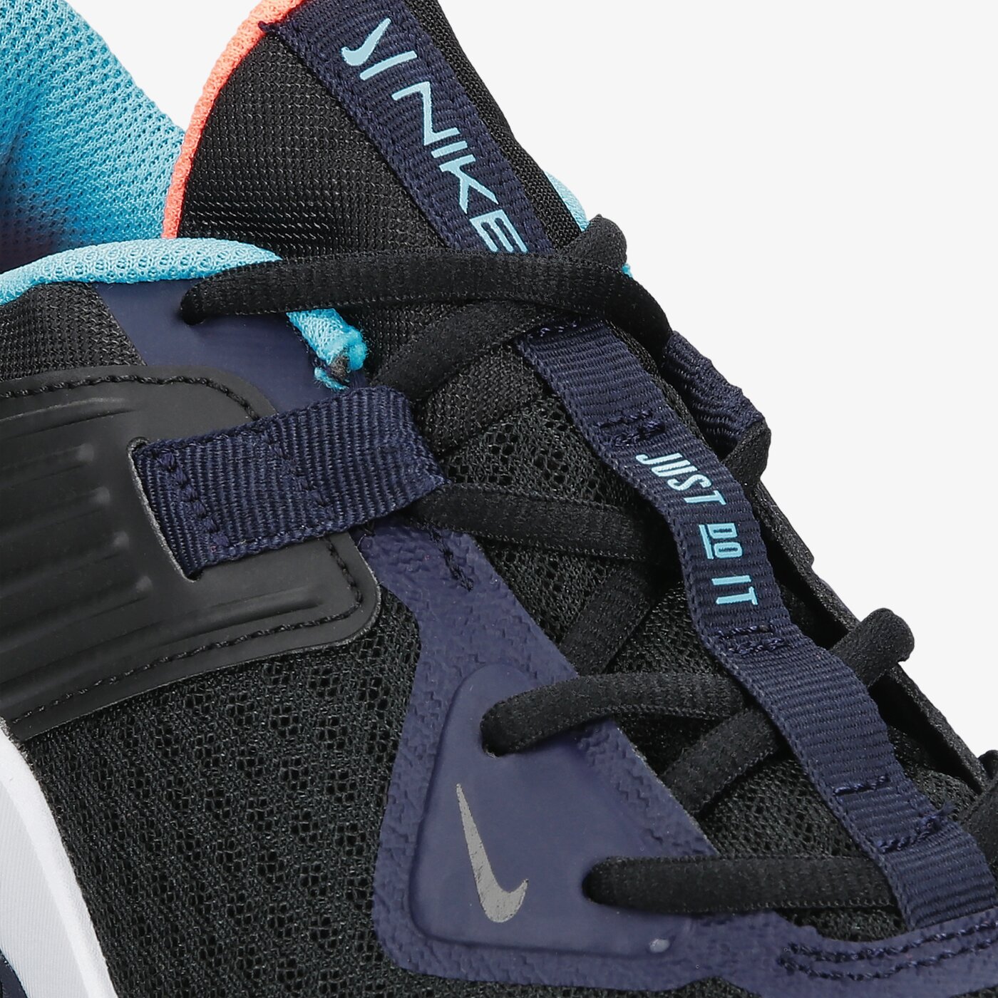 Buty treningowe męskie NIKE MC TRAINER cu3580-010 kolor czarny