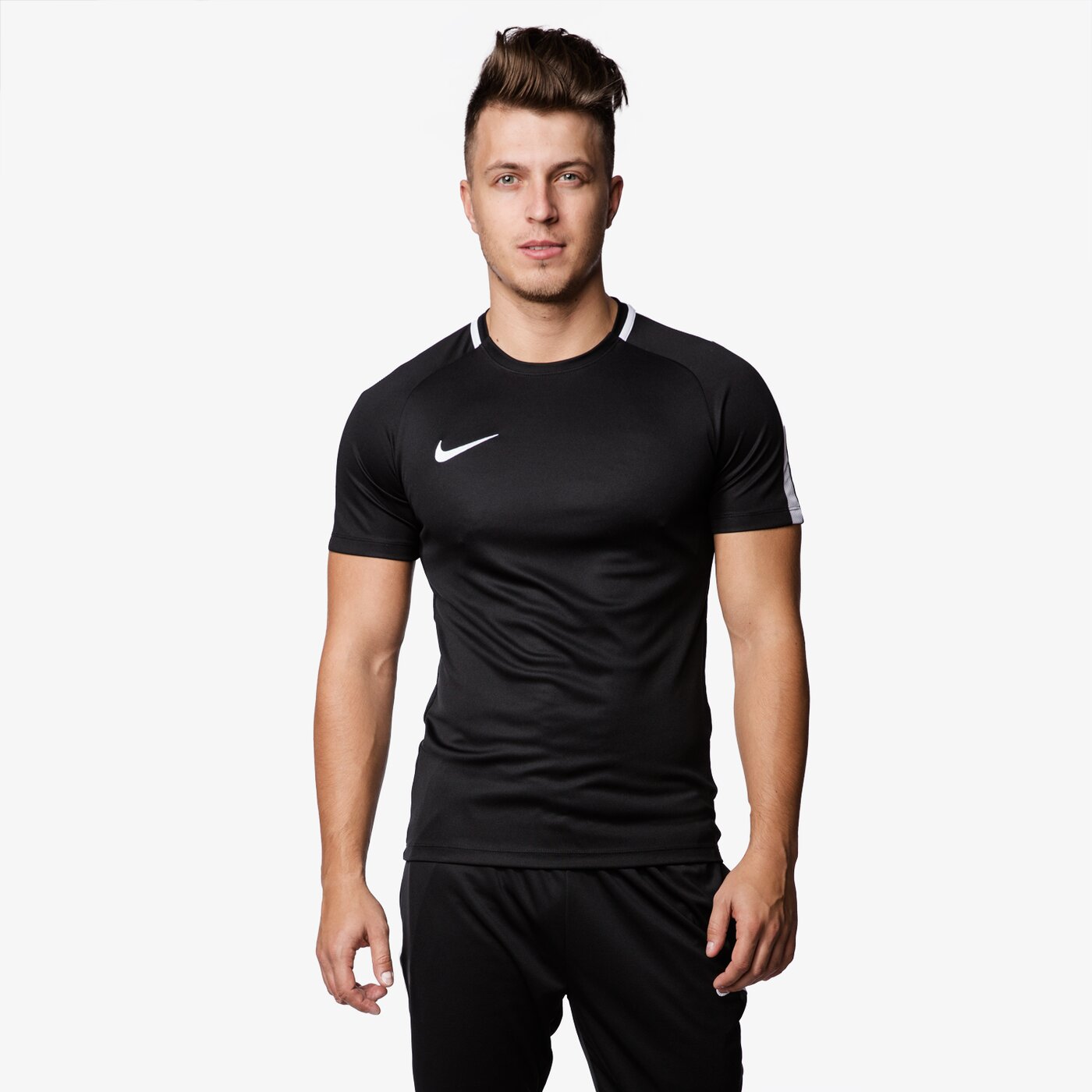 Koszulka męska NIKE T-SHIRT M NK DRY SS ACDMY 832967010 kolor czarny