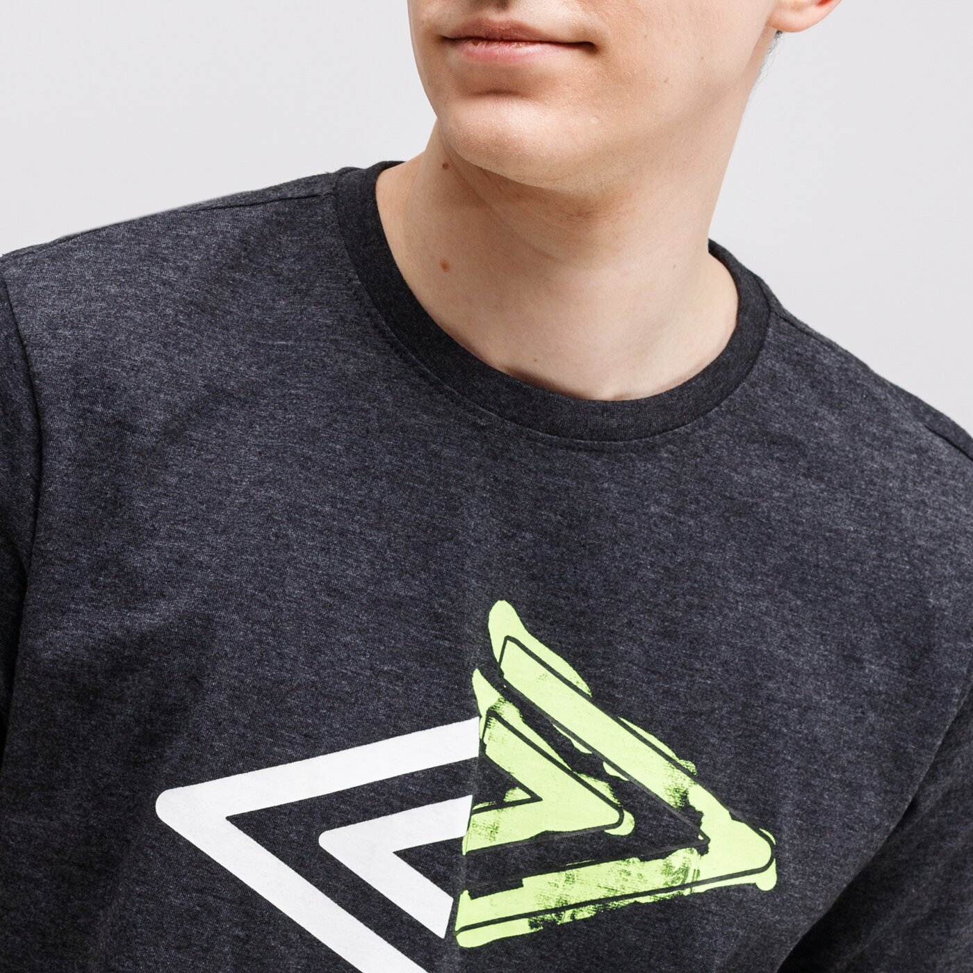Koszulka męska UMBRO T-SHIRT HENNY ul121tsm81001 kolor szary