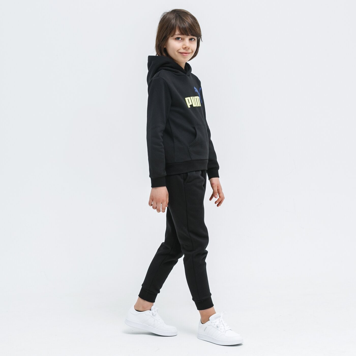 Bluza dziecięca PUMA BLUZA Z KAPTUREM ESS 2 BIG LOGO FL 586987 01 kolor czarny