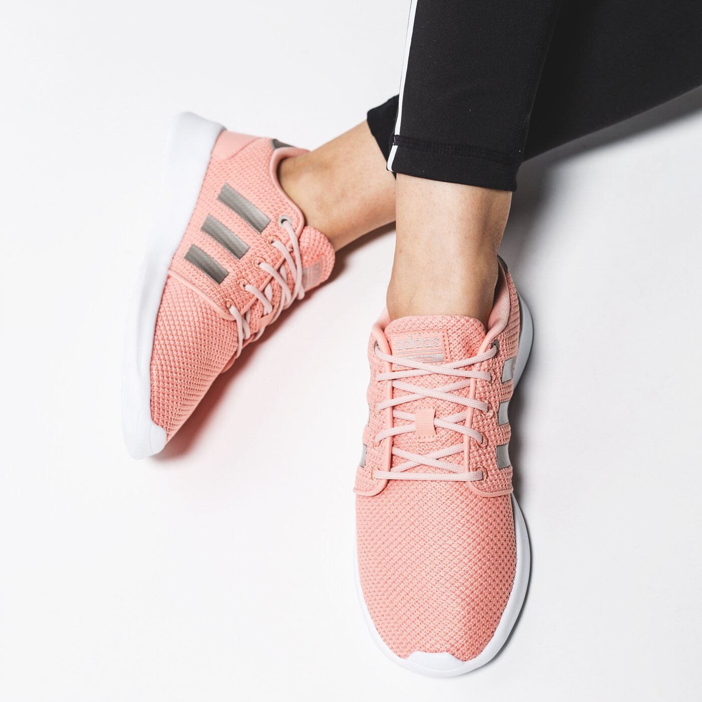 Buty sportowe damskie ADIDAS QT RACER f34787 kolor różowy