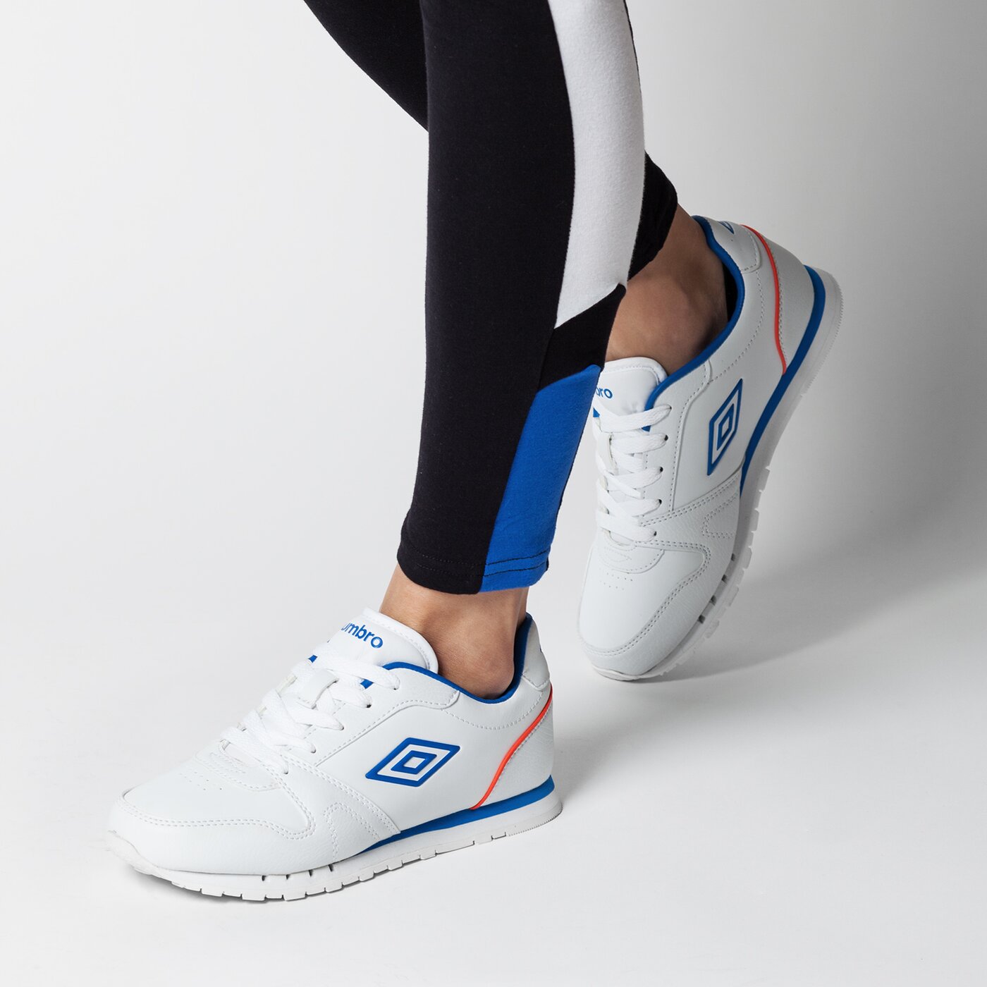 Buty dziecięce UMBRO NEWHAVEN 3 - JNR 40242ufgv kolor biały