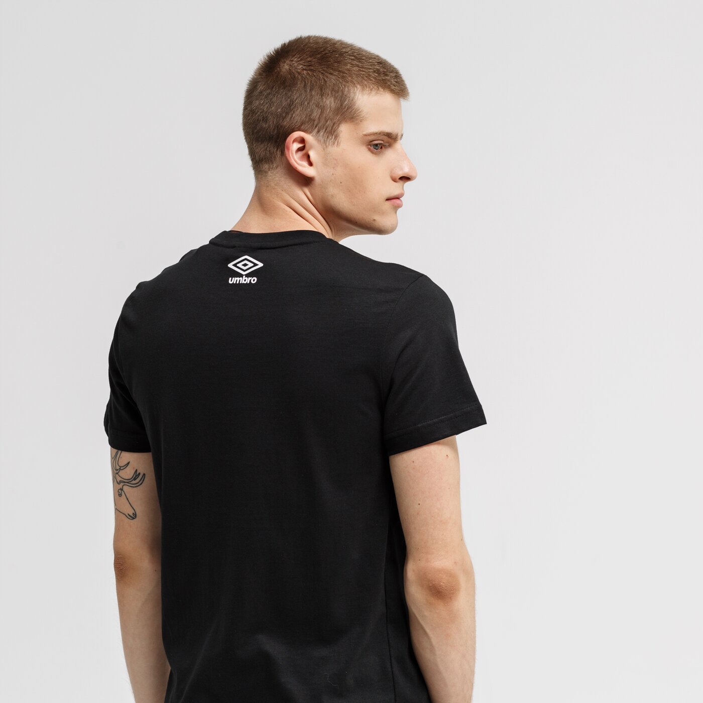 Koszulka męska UMBRO T-SHIRT ROGER ul39tsm21001 kolor czarny