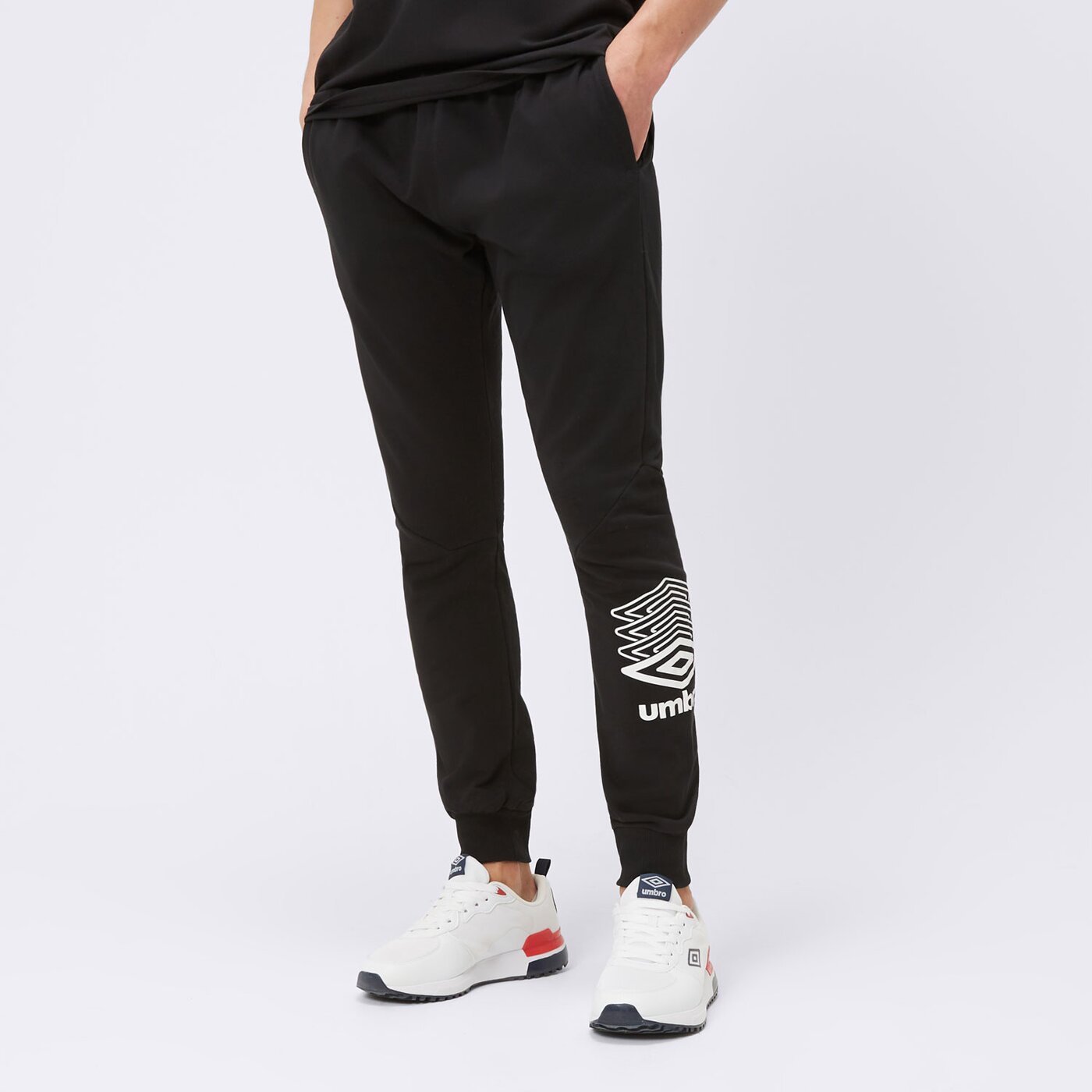 Spodnie dresowe męskie UMBRO SPODNIE TERRACE 66427u-060 kolor czarny