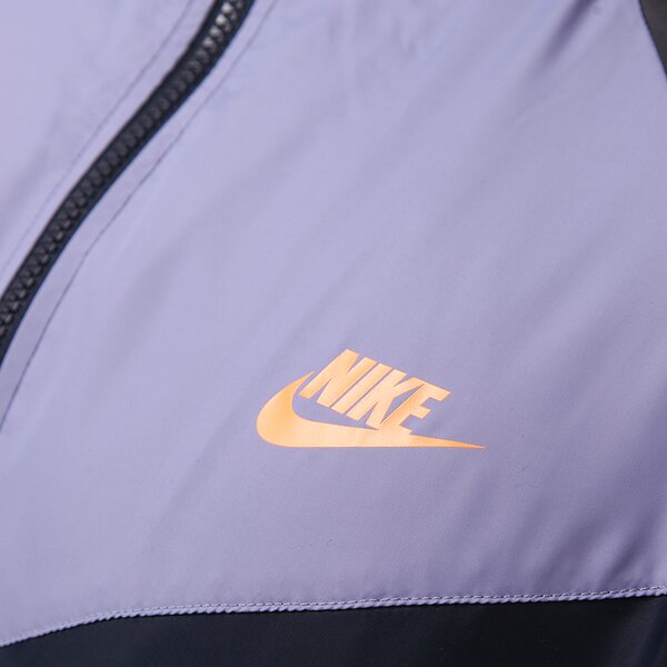 Kurtka przejściowa męska NIKE KURTKA NIKE RU HERITAGE WINDRUNNER 596277473 kolor granatowy
