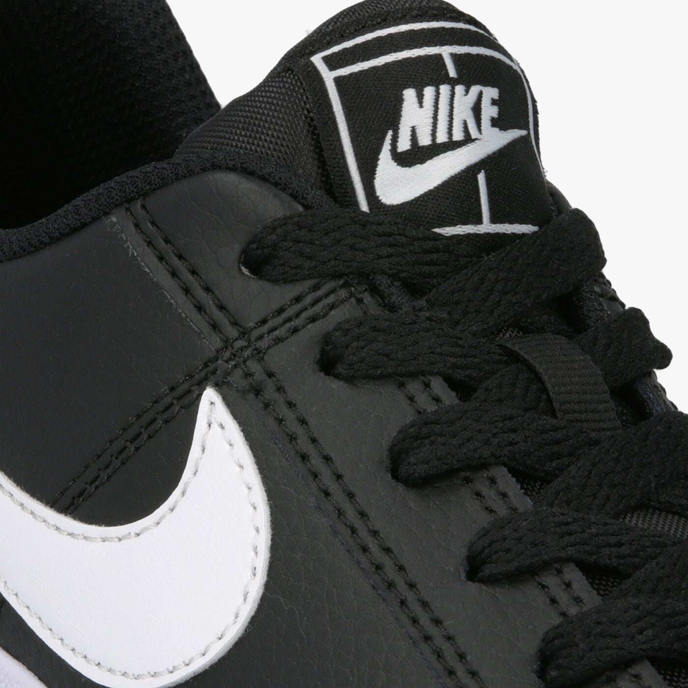 Buty sportowe damskie NIKE WMNS COURT ROYALE AC ao2810-001 kolor czarny