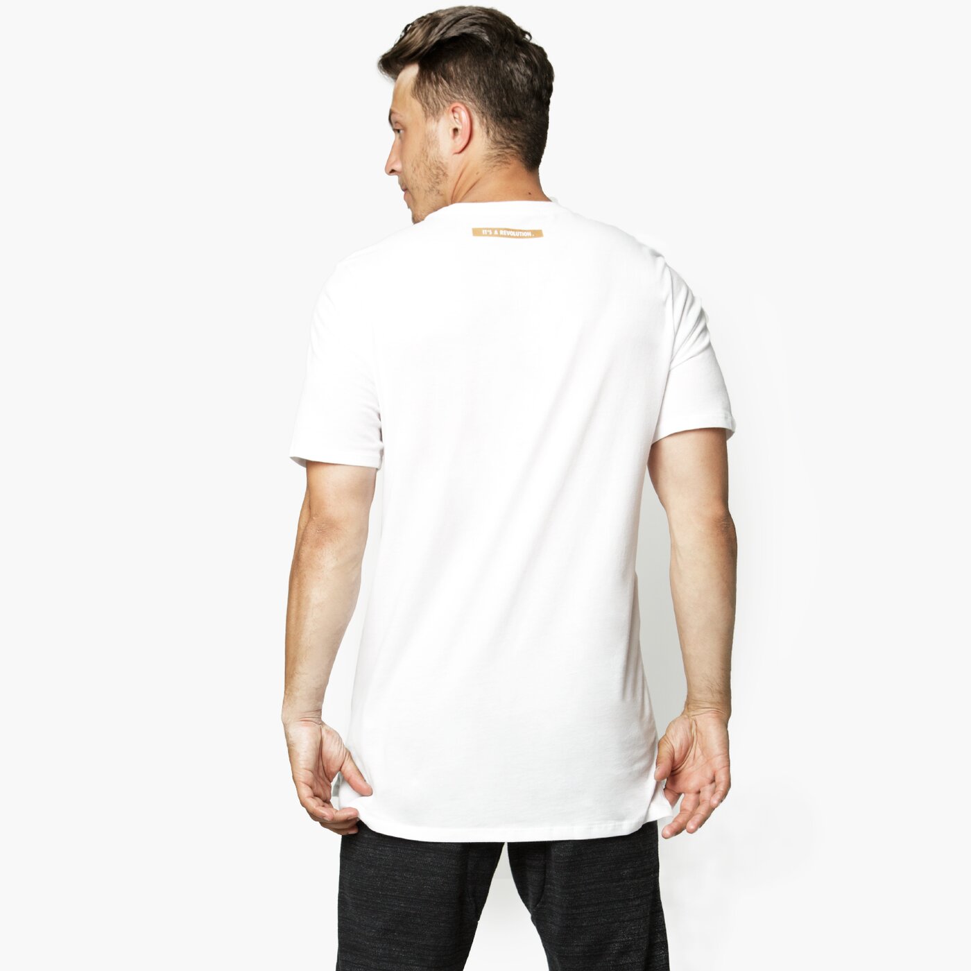 Koszulka męska NIKE T-SHIRT M AIR HRTGE VIRU 847521100 kolor biały