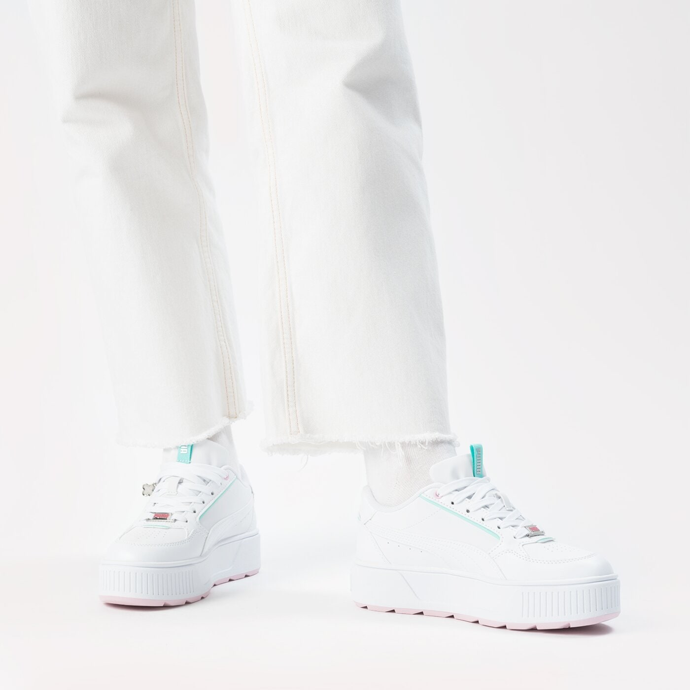 Buty sportowe damskie PUMA KARMEN REBELLE CHARMS 389400 01 kolor biały