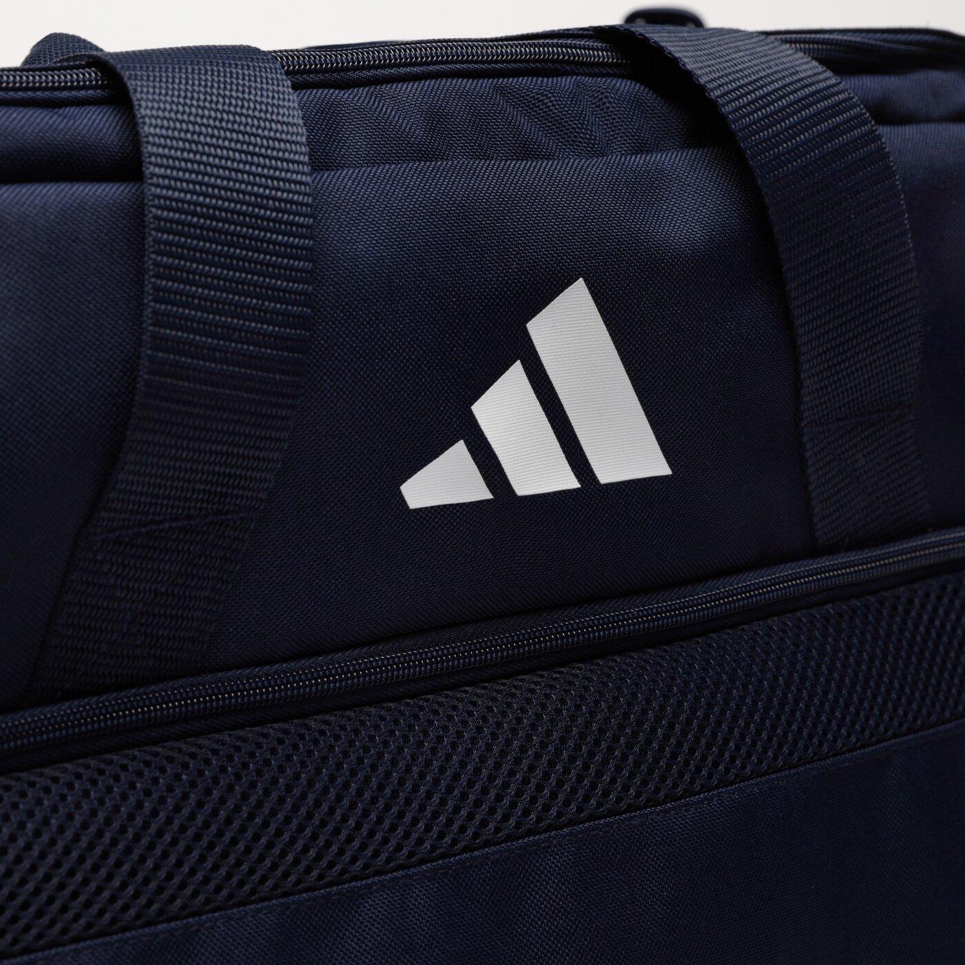 Torba sportowa damska ADIDAS TORBA TIRO L DUFFLE M ib8657 kolor granatowy