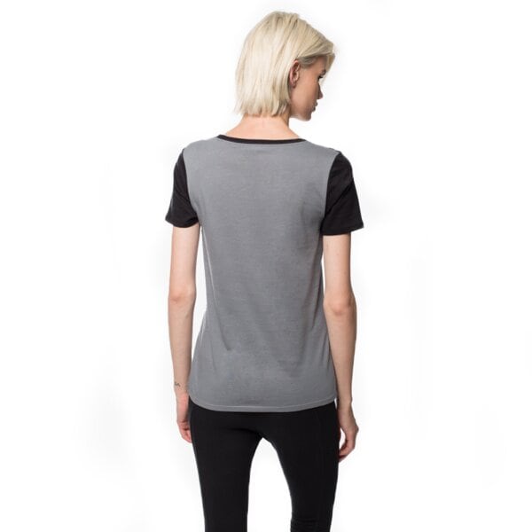 Koszulka damska NIKE T-SHIRT TEE JDI SWOOSH SCOOP 685534065 kolor szary