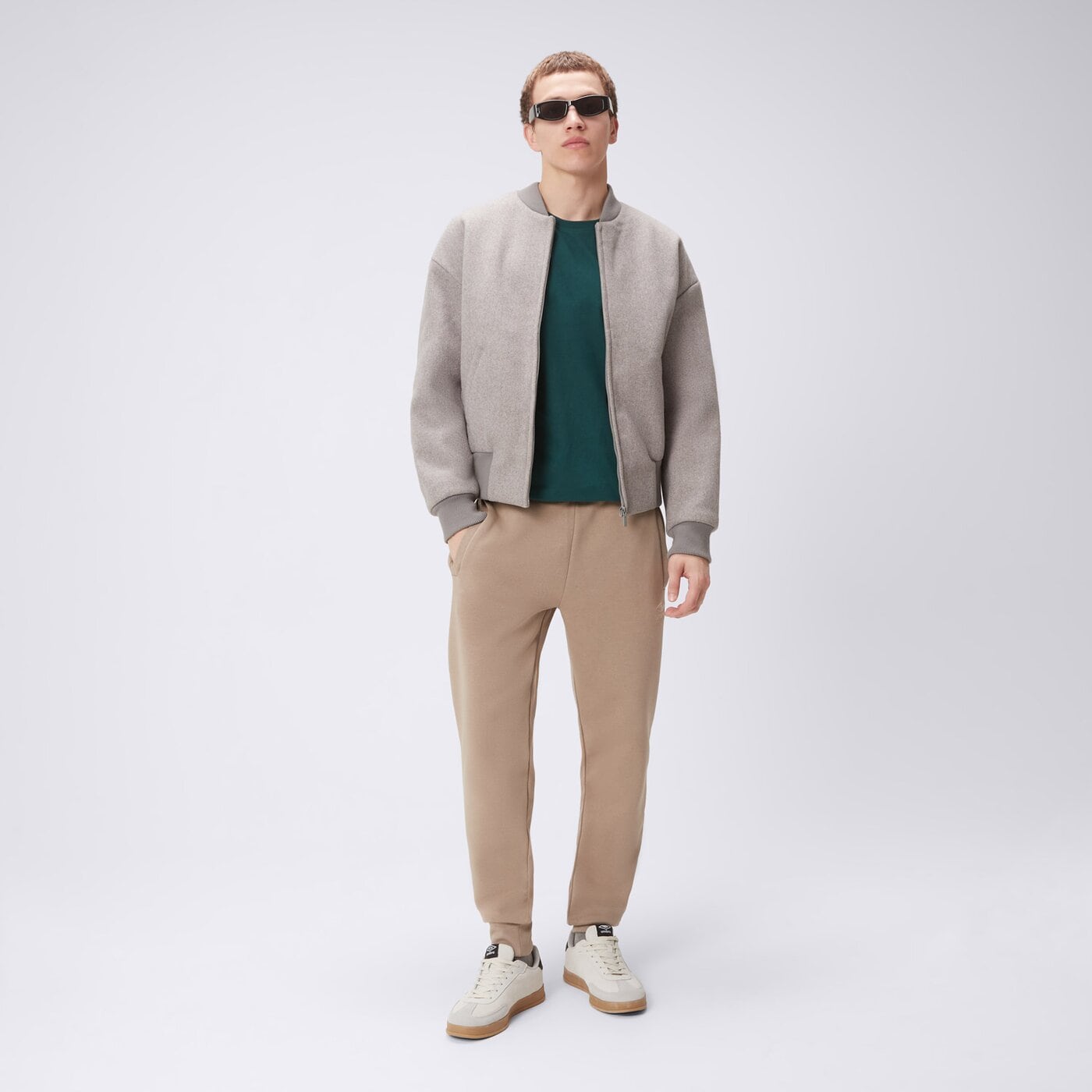 Spodnie dresowe męskie UMBRO SPODNIE UMBRO GWILLYN II ul325spm90006 kolor khaki