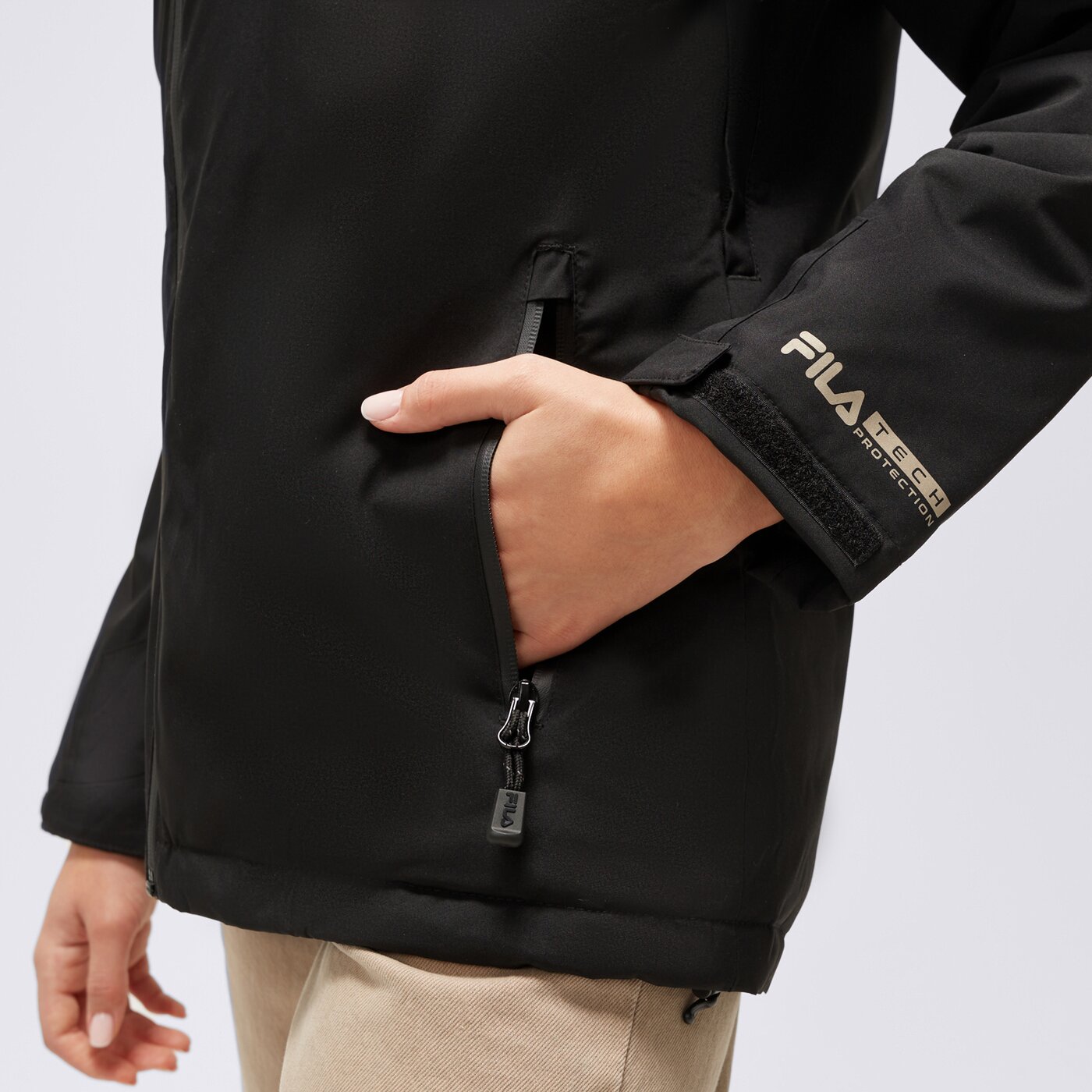 Kurtka zimowa damska FILA KURTKA ZIMOWA ROZPINANA Z KAPTUREM LAMBRELLA fw23pdw006000 kolor czarny