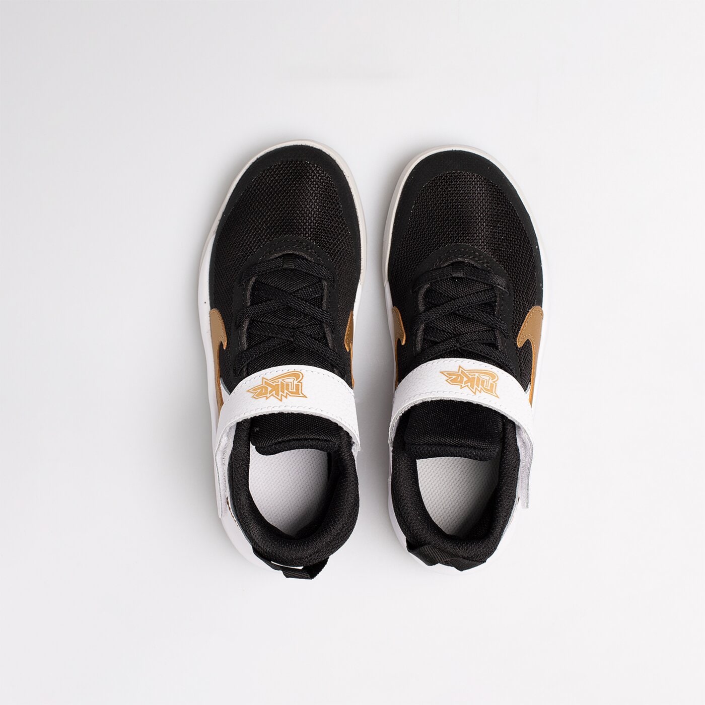 Buty dziecięce do koszykówki NIKE TEAM HUSTLE D 10 cw6736-002 kolor czarny