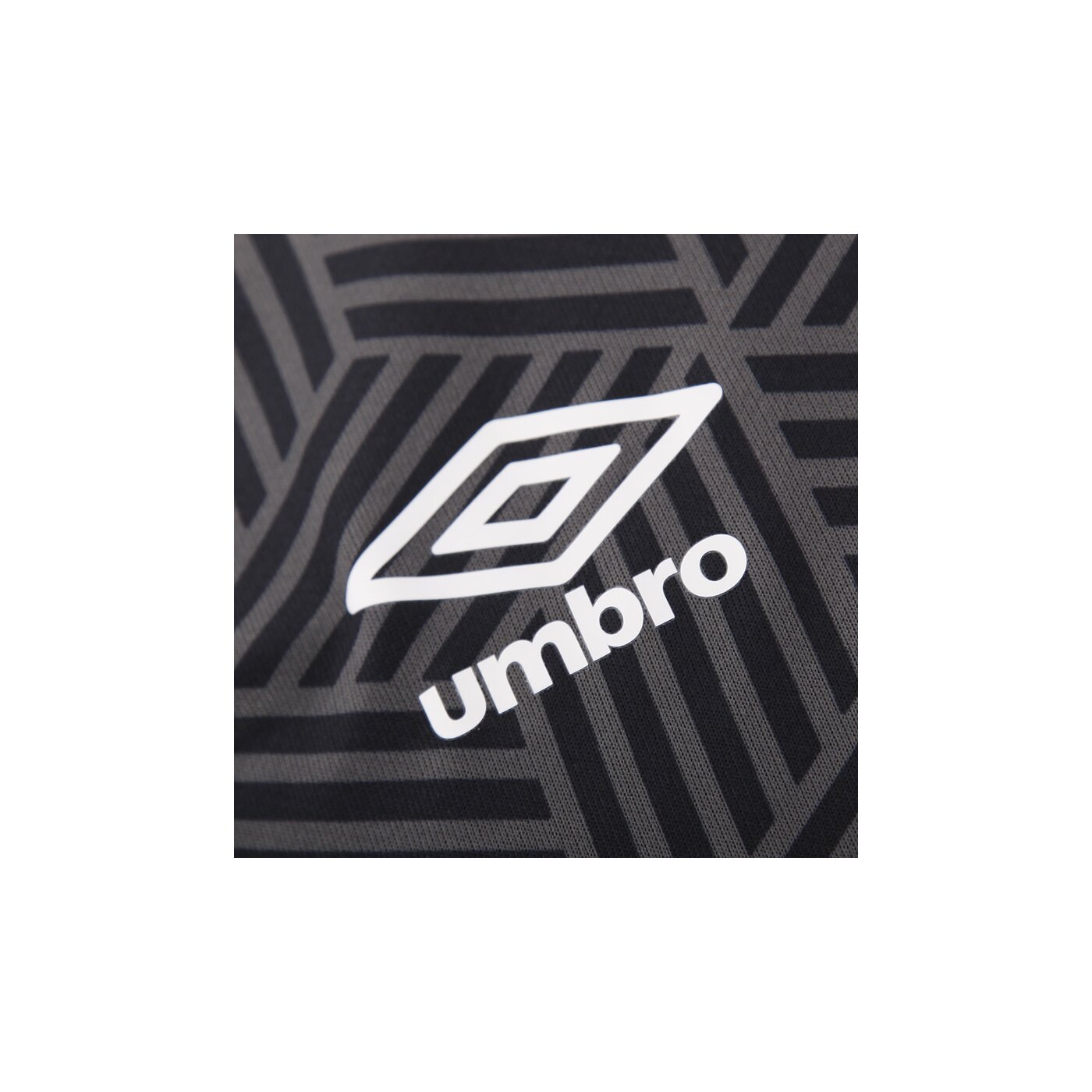 Koszulka męska UMBRO T-SHIRT NEO GRAPHIC TEE 62535ud88 kolor czarny