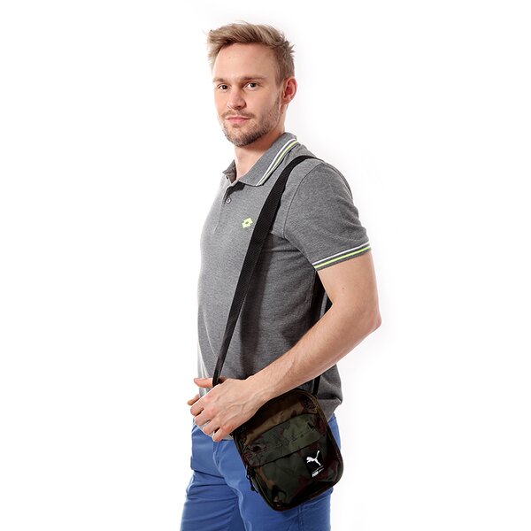 Torba sportowa damska PUMA TOREBKA FOUNDATION PORTABLE DARK OLIVE-CAMO 7171111 kolor khaki