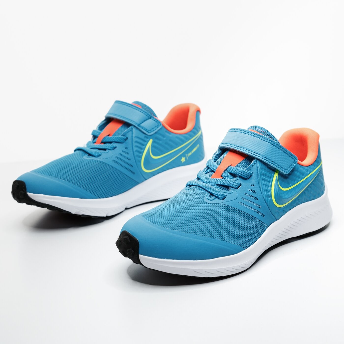 Buty do biegania dla dzieci NIKE STAR RUNNER 2 at1801-403 kolor niebieski