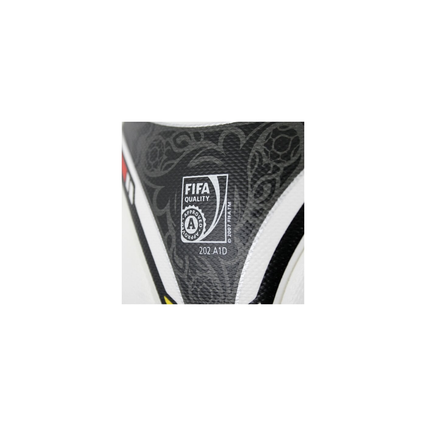 Damska piłka nożna ADIDAS PIŁKA EURO 2012 OMB x16857 