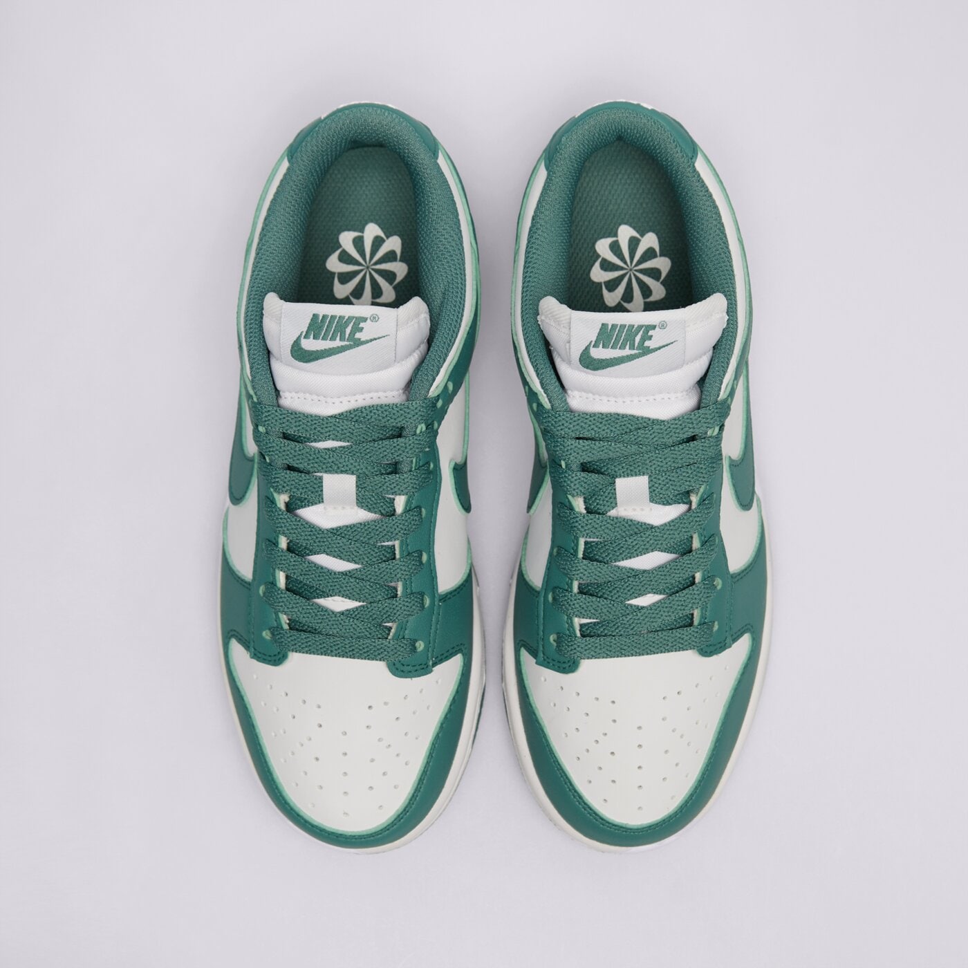 Buty sportowe damskie NIKE DUNK LOW dd1873-107 kolor biały