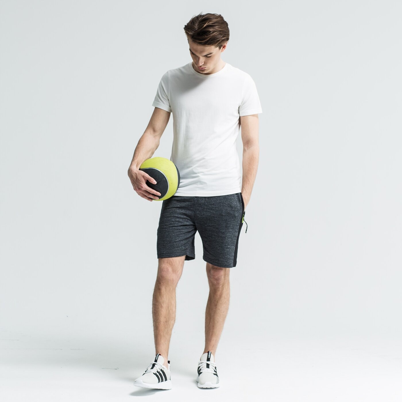 Spodenki męskie UMBRO SZORTY RETAT ul19szm26001 kolor czarny