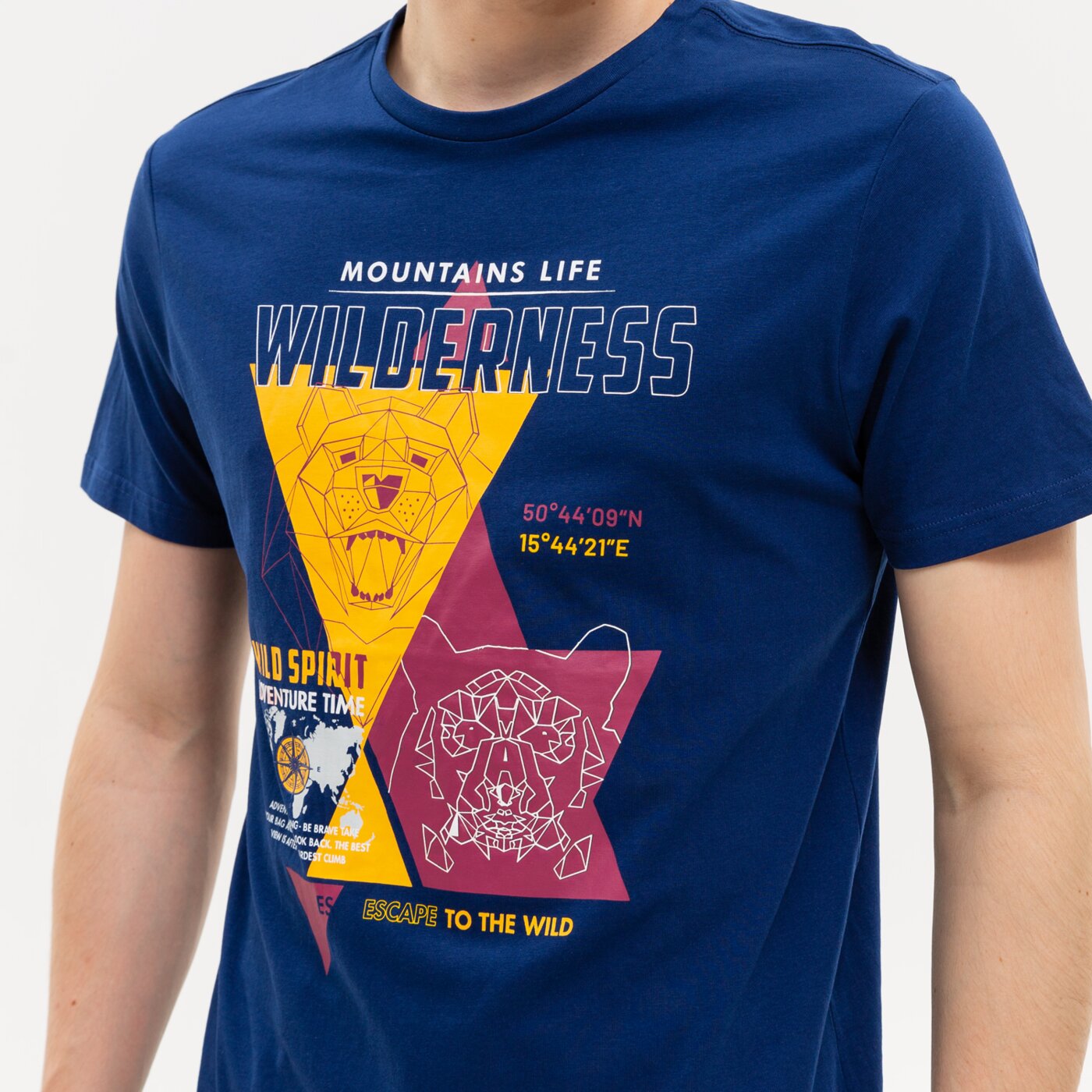 Koszulka męska UP8 T-SHIRT AMECA up322tsm33002 kolor granatowy