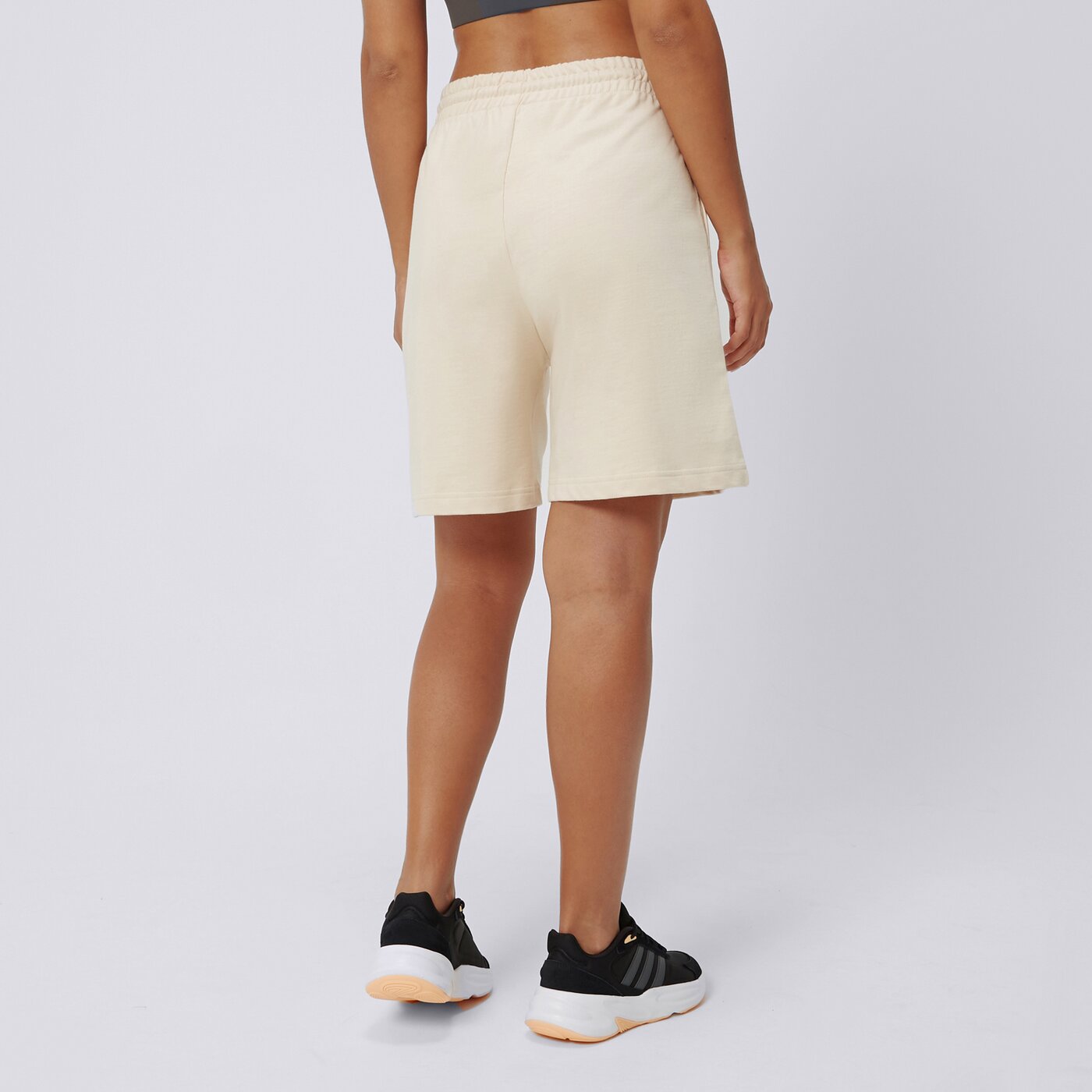 Spodenki damskie FILA SZORTY SHAAN BF SHORT STN shaanss23jdmstn kolor beżowy