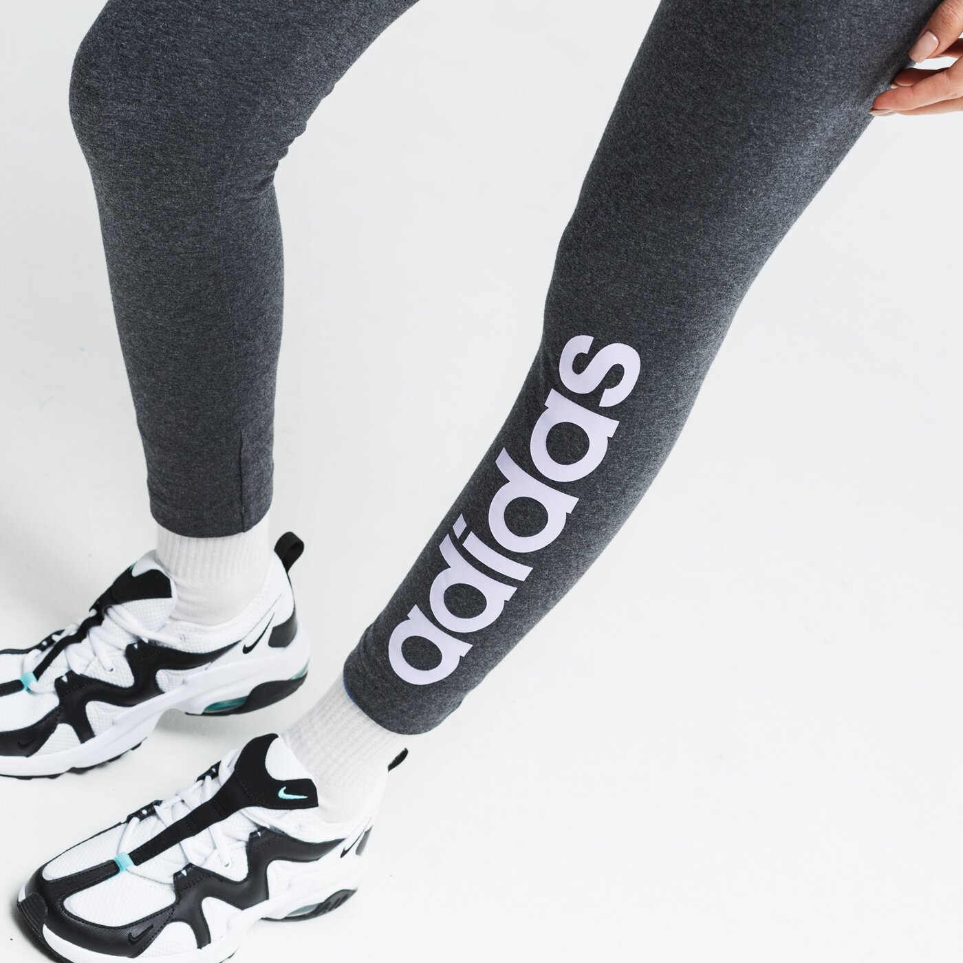 Spodnie dresowe damskie ADIDAS LEGGINGS W E LIN fm6689 kolor szary