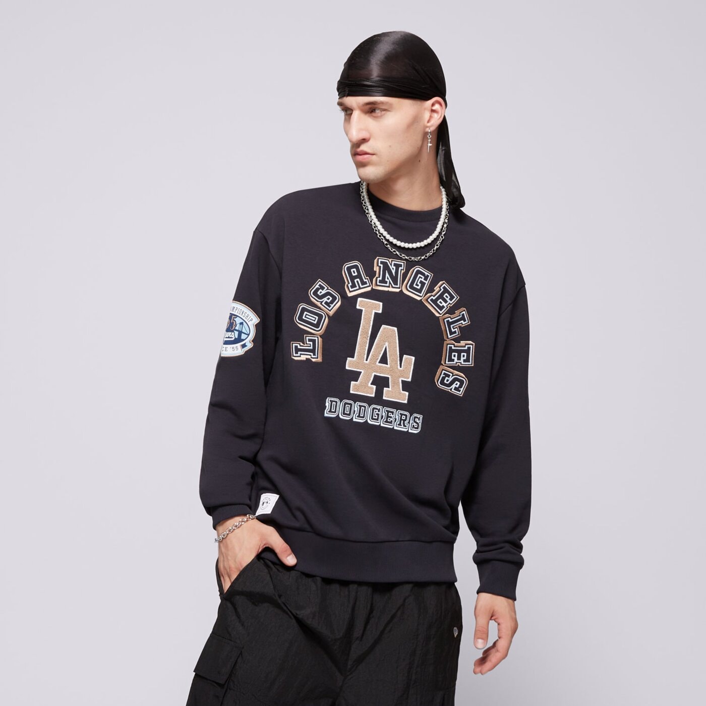 Bluza męska NEW ERA BLUZA WORLD SERIES OS LA DODGERS LOS ANGELES DODGERS 60564882 kolor granatowy