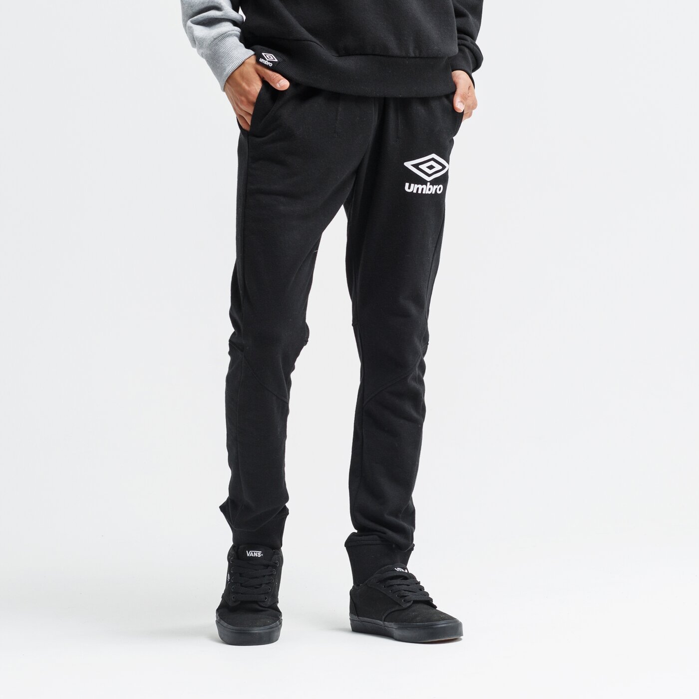 Spodnie dresowe męskie UMBRO SPODNIE SLIM FIT FLEECE 65513u-060 kolor czarny