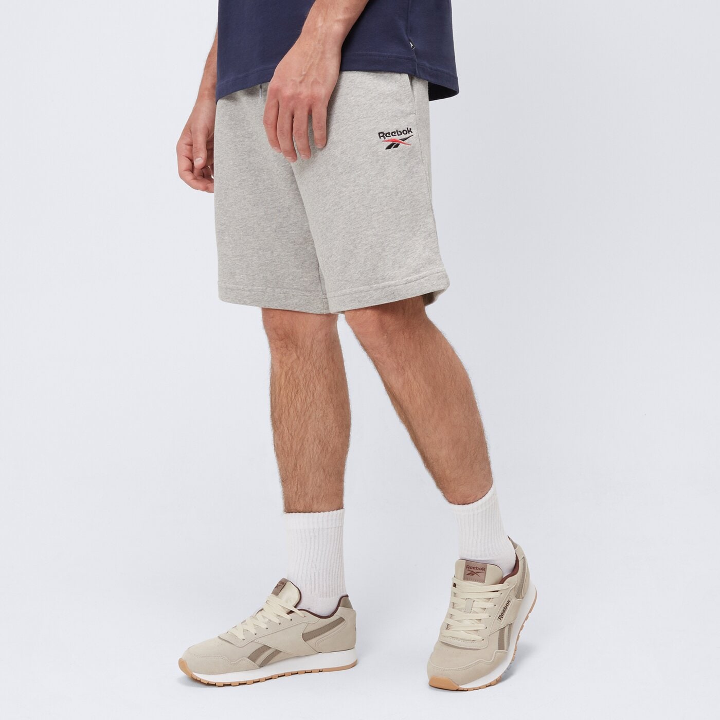Spodenki męskie REEBOK SZORTY IDENTITY SMALL LOGO FT SHORT 100221793 kolor szary
