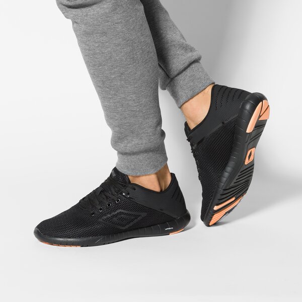 Buty sportowe męskie UMBRO RUNNER 3 81145ueqa kolor czarny