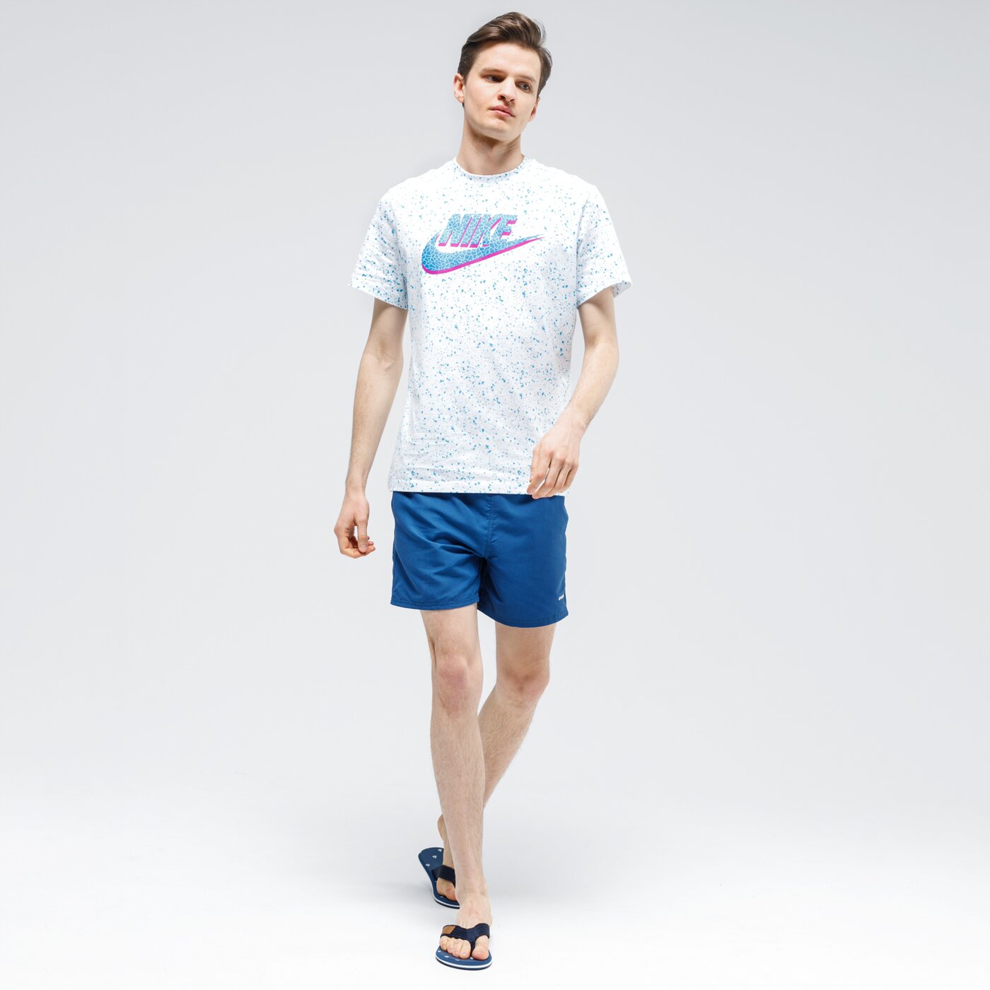 Koszulka męska NIKE T-SHIRT M NSW PRINT PACK SWOOSH cu6809-100 kolor biały