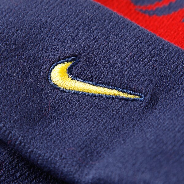 Czapka zimowa damska NIKE CZAPKA Z FCB BEANIE 576995647 kolor czerwony