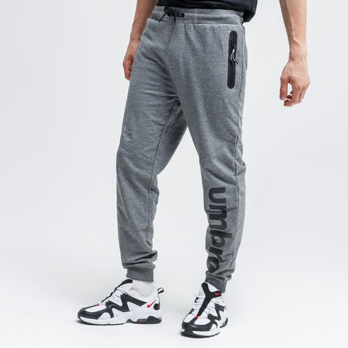 Spodnie dresowe męskie UMBRO SPODNIE MITCH ul320spm17002 kolor szary